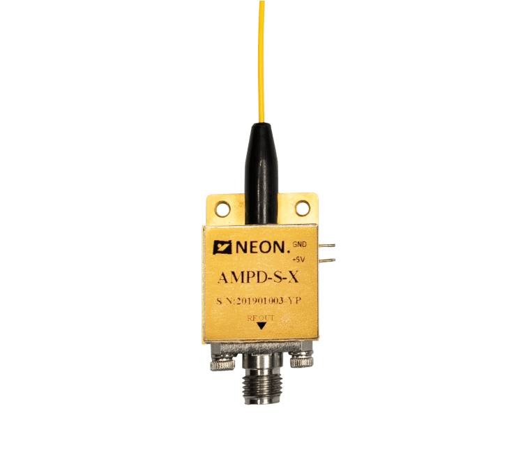 AMPD-S High-Speed Amplified Microwave InGaAs Laser Photodetector
