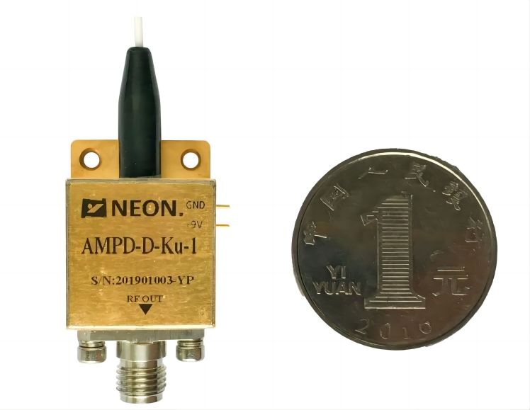 InGaAs Fast Photodetector