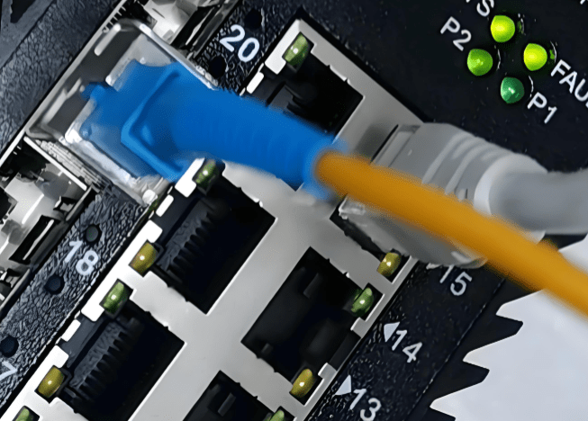 fiber optic transceiver vs media converter