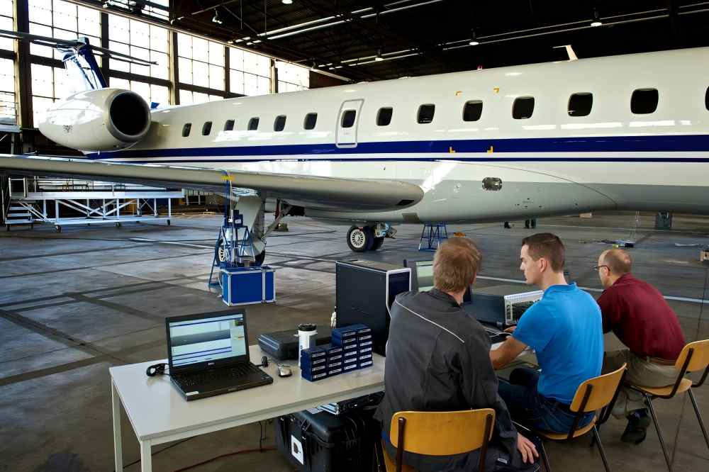 Aircraft Radio Altimeter Testing Guide 2026: Altimeter Simulators & Test Sets 9 Aircraft Radar Altimeter Testing